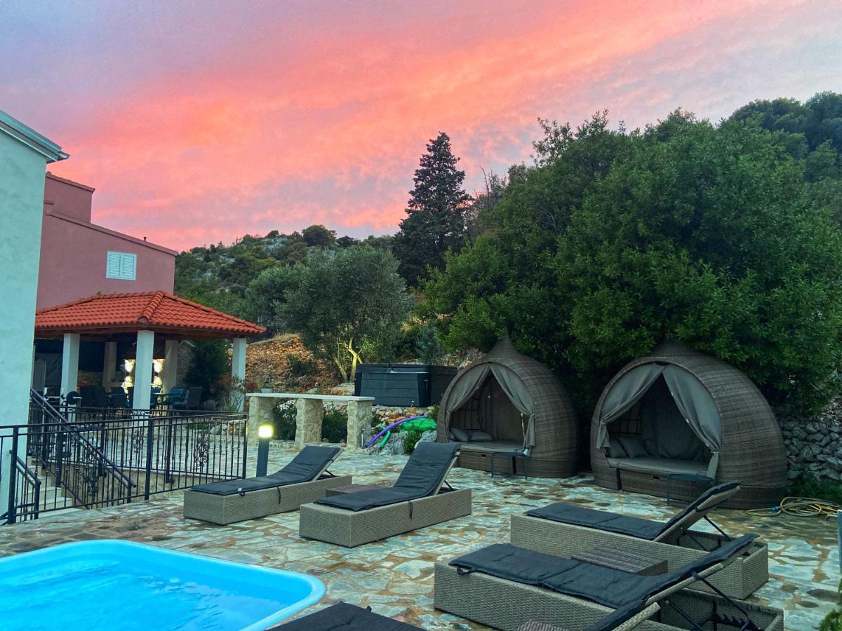 Tisno Resort
