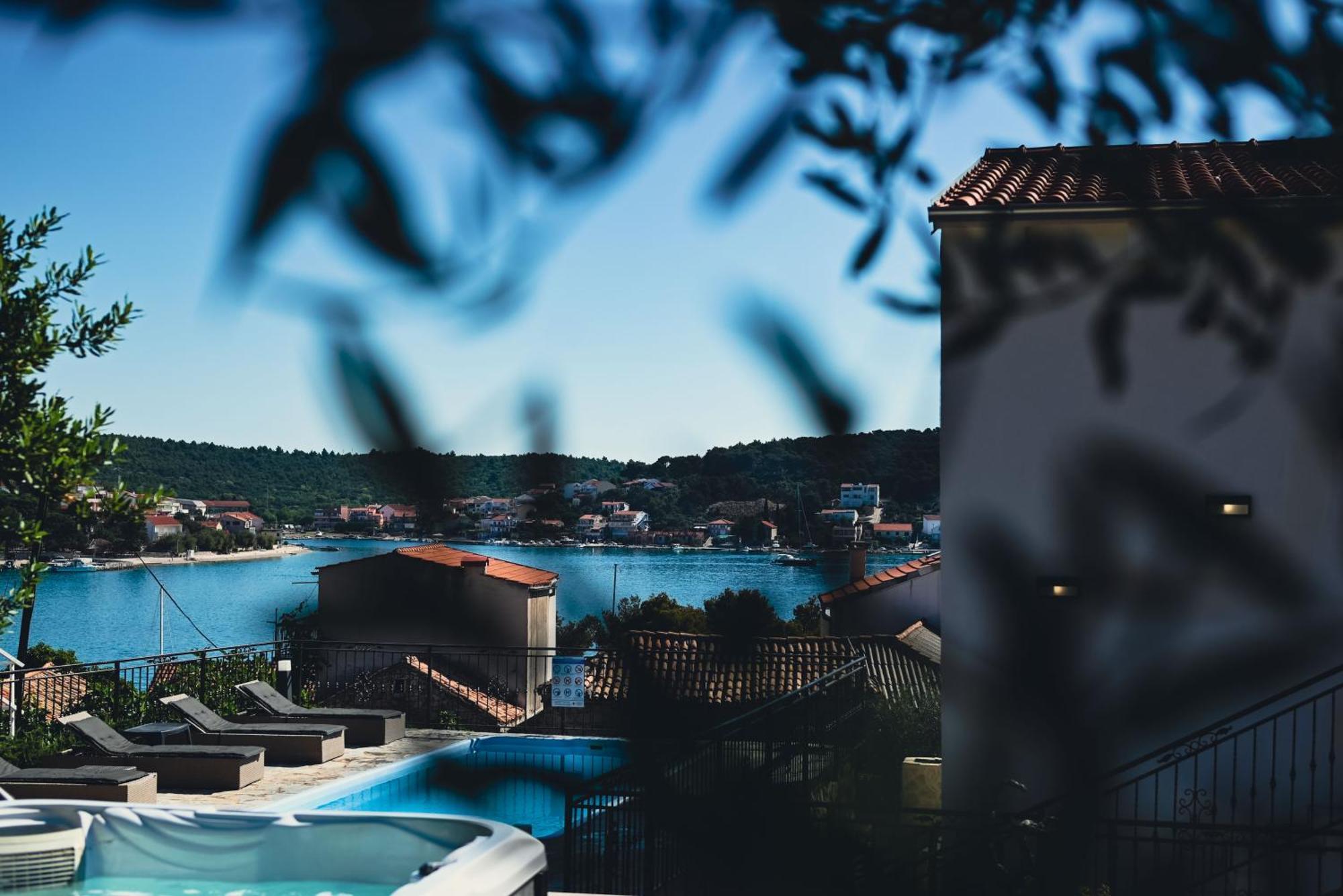 Tisno Resort